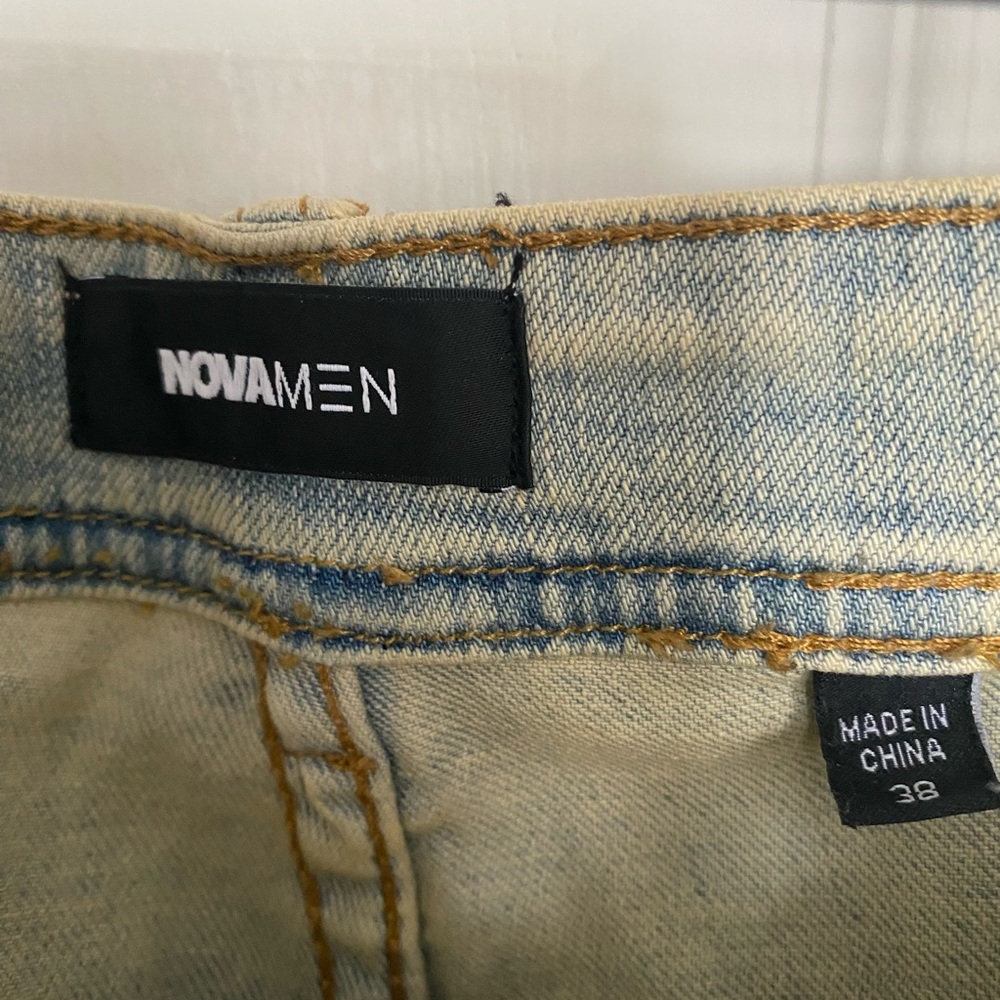 Fashion Nova Men’s Bootcut Distressed Light Wash Jeans Pants sz 38 Urban - Picture 3 of 3